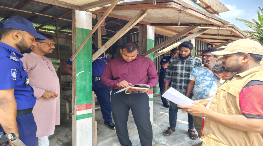 মোবাইল কোর্ট অভিযানে অবৈধ দখলে ২টি প্রতিষ্ঠানকে ২০ হাজার টাকা  অর্থদণ্ড প্রদান ও আদায়