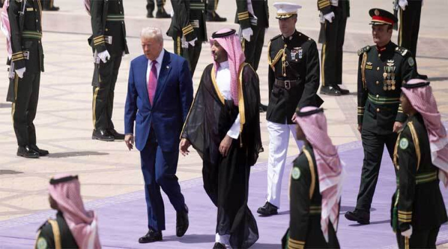 সৌদি পৌঁছেছেন ট্রাম্প